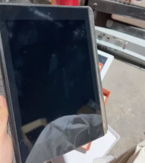 E人E本T9平板，带壳子有五台 感兴趣的话...