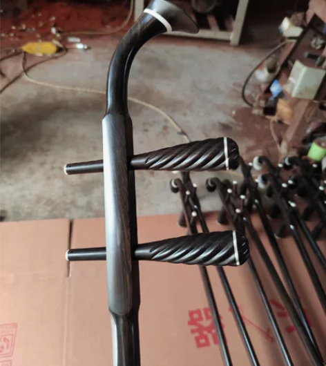 黑檀木二胡架子，实木杆顶轴顶。 感兴趣的话...