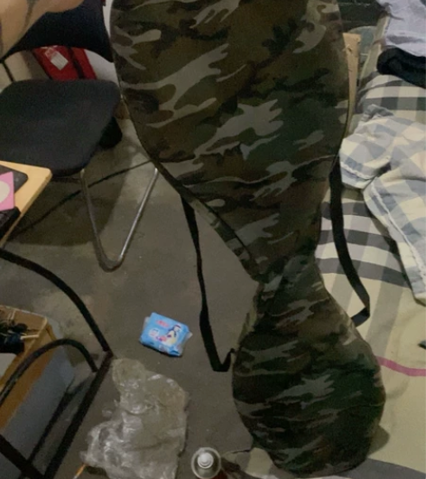 蛇形滑板小朋友可以玩，轱辘亮灯很好的东西，...