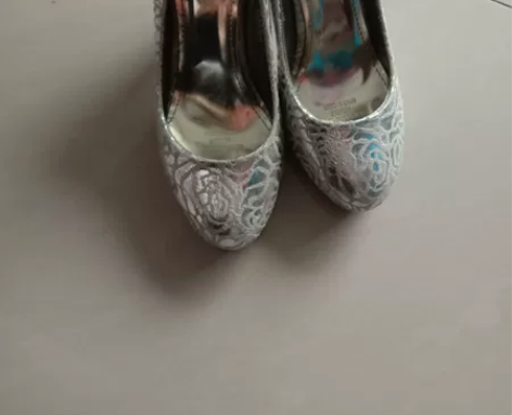 性感防水台高跟优雅单鞋34号 商场769元...