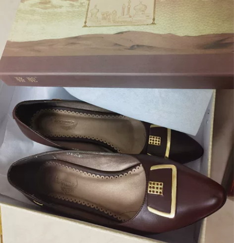 CAMEL骆驼女皮鞋,专柜正品,小跟鞋,牛...