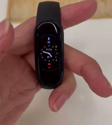出闲置小米手环5，就平时运动用过几次，九成...