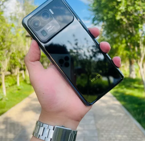 小米11ultra 感兴趣的话点“我想要”...