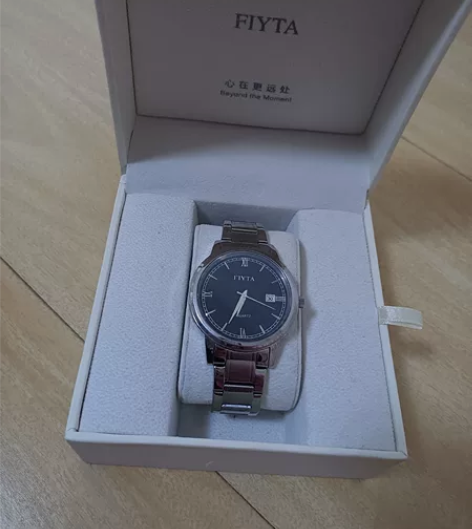 飞亚达男士手表，新旧如图，没怎么带，100...