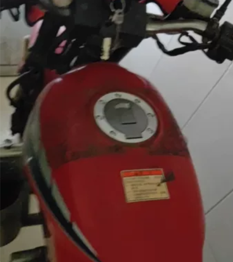 鹏城牌125摩托车 超亮LED大灯，前后真...