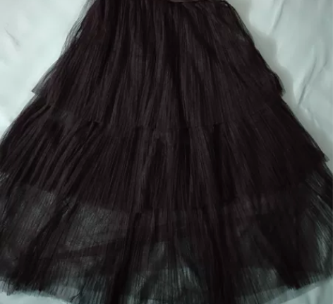 全新黑色吊带蛋糕裙30包邮，不退换不议价！...