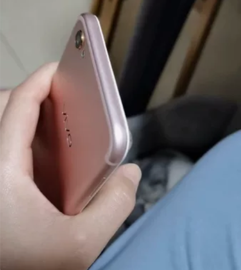 vivo x9  6+64G备用机不错，原...