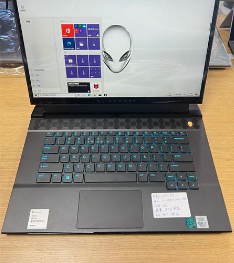 外星人alienwareM15 R3 i7...