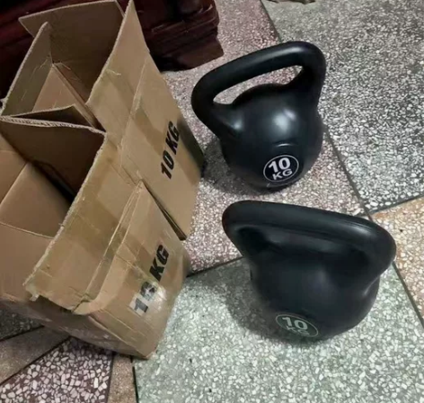 之前健身买的壶铃重量8kg，最近已经升级到...