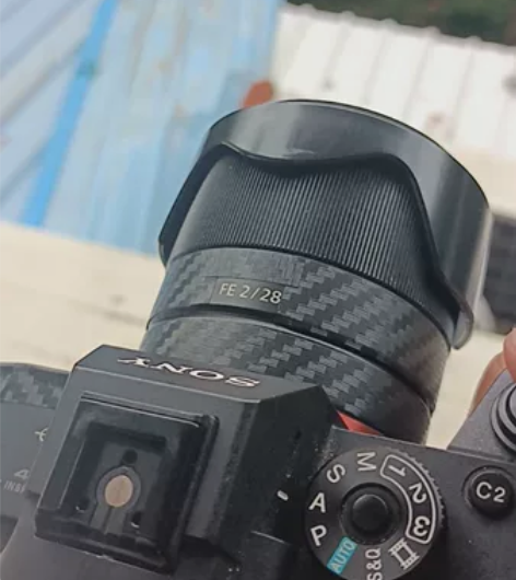 之前也是在咸鱼收的二手,索尼最具性价比镜头...