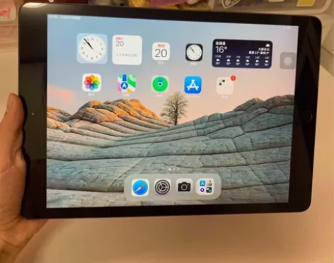 急用钱出iPad2018六代128g追剧画...