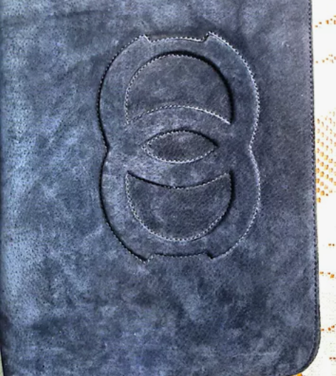 全新女士手包，全真磨砂牛皮，未使用过，蓝色...