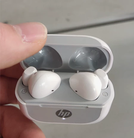 全新惠普h10d耳机  包邮出  原盒也在...