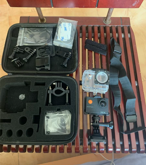 运动相机，可适用于摩托头盔，行车记录，潜水...