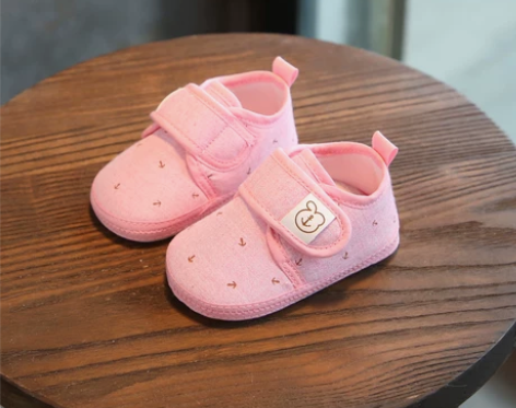 婴儿棉鞋不掉鞋秋冬0-1岁女宝宝鞋子软底鞋...