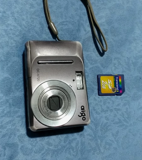 爱国者DC-V720数码相机CCD相机 7...