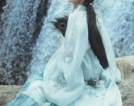 钟灵记.般.若.大袖衫搭齐胸襦裙汉服女中国...