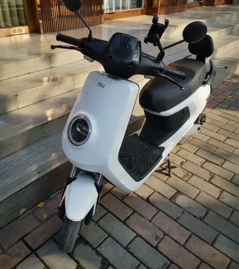 小牛电动 动力版 前后碟刹 感兴趣的话...