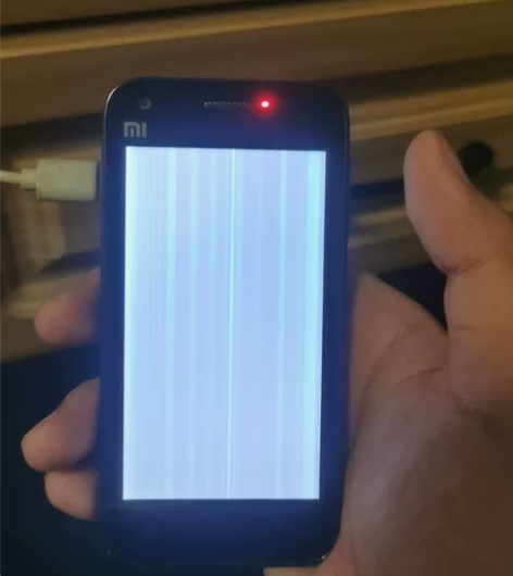 小米1S情怀机，屏幕有问题， 感兴趣的话点...