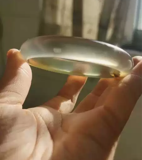 高冰小灯条玛瑙扁条手镯,整圈冰透强荧光,折...