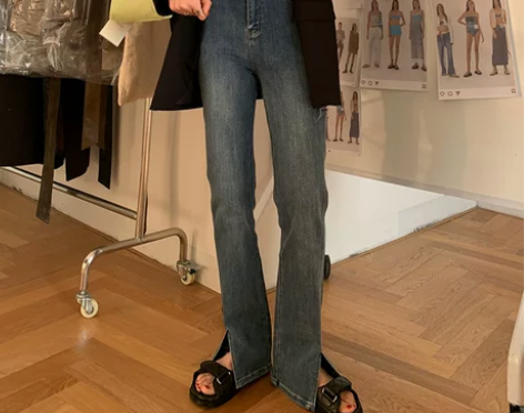 EALA复古ins风高腰牛仔裤女秋季微喇巴...