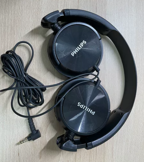 飞利浦头戴式耳机 皮面有些开裂 无线控 感...