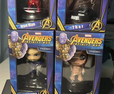 出售闲置咪咕Q版手办，还有一个钢铁侠 有美...