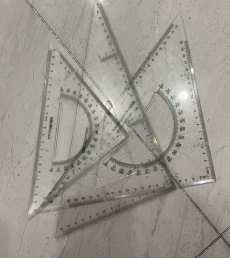 得力三角板,三个十块,自提 感兴趣的话点“...