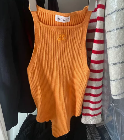 针织背心橙色显白 感兴趣的话点“我想要”和...