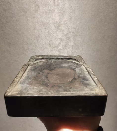 清三代·厚版端砚，石质细腻温润，器型古朴，...