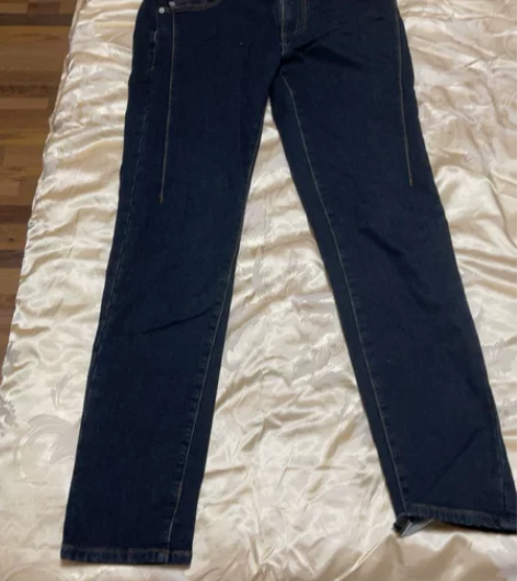 gxgjeans修身牛仔裤L码 感兴趣的话...