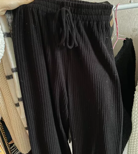 黑色针织阔腿裤 均码 显瘦 感兴趣的话点“...