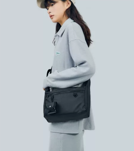 bagsmart日系斜挎包男机能斜跨单肩包...