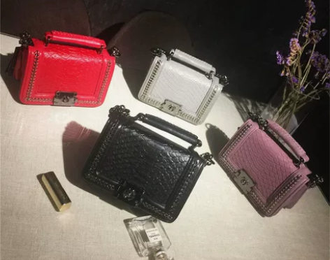 [转卖]真皮女包斜挎包2016新款蛇纹小香...