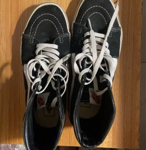 Vans正品 40码  4成新  80顺风...