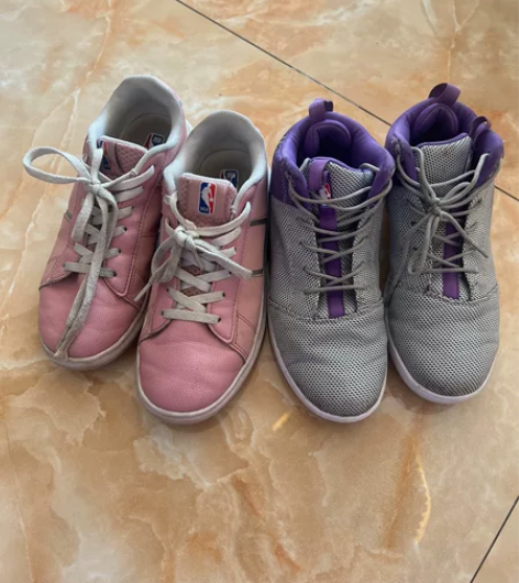 两双乔丹女童运动鞋！八程新，售出前拍视频确...