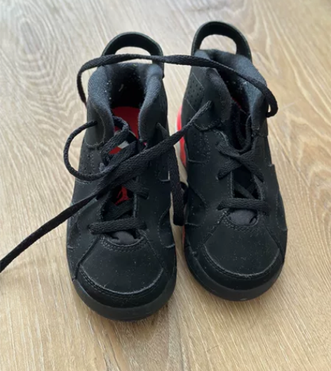 jordan乔丹球鞋，小朋友穿过两次，不喜...