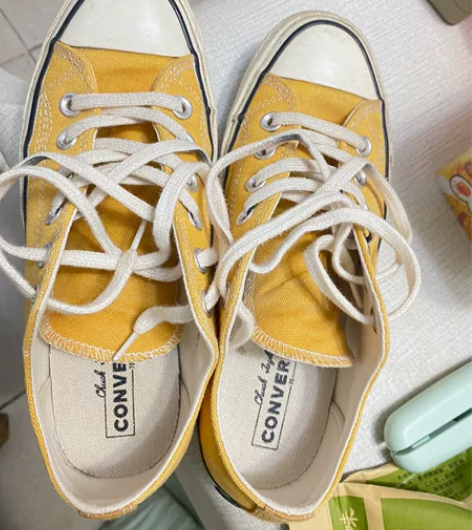 自穿匡威 37码 黄色低帮 没穿过几次 很...
