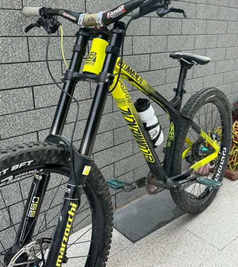 看门狗整车 16款看门狗ht车架m码 很新...