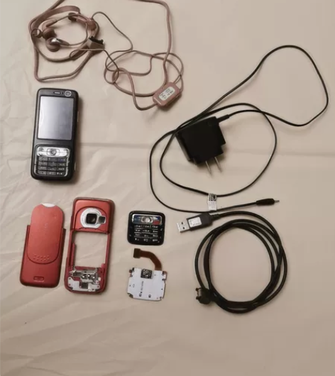 诺基亚N73。收藏品，功能全部正常，插卡就...