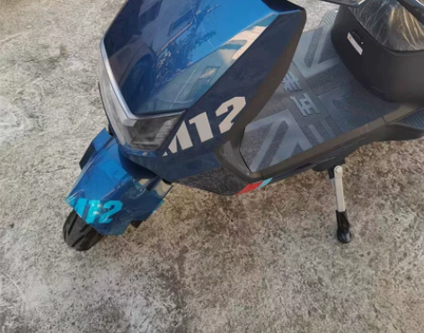 在天猫五羊旗舰店买的电动摩托车，去年刚买的...