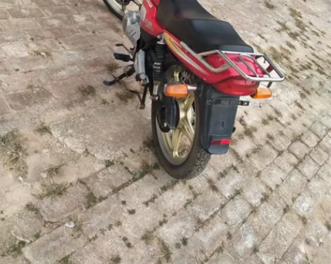 出售闲置豪爵125摩托车,天冷不着车,需要...