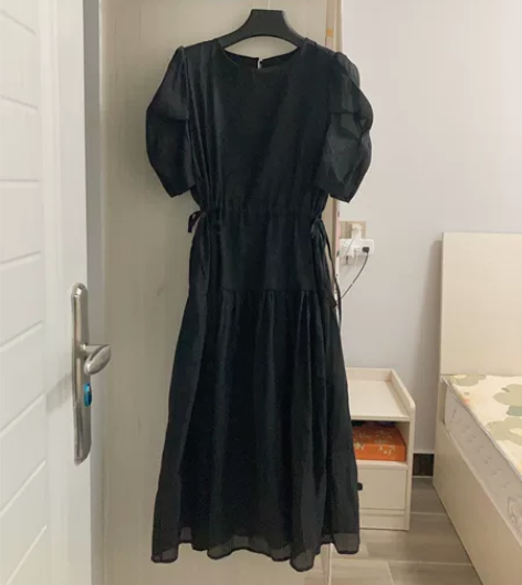 法式泡泡袖连衣裙女2022年新款夏季抽绳收...