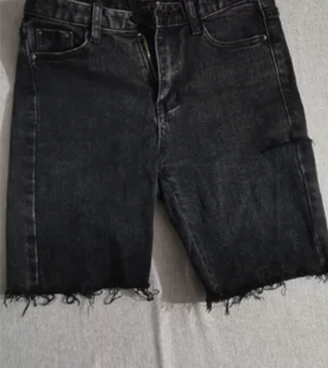 牛仔短裤 五分款非常百搭，四季可穿希望适合...