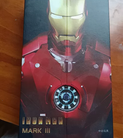 钢铁侠手办，无划痕全新，价格可谈 感兴趣的...