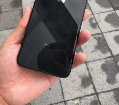 苹果8plus 64G插卡版游戏机工作机 ...