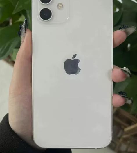 苹果iphone 12 128G，白色，成...