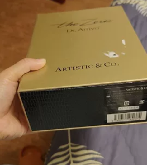 我老婆买来自己用的！宙斯美容仪！用了几次就...