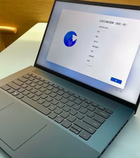 戴尔灵越14Plus 7420 十二代i7...