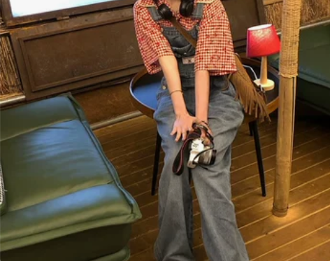 ?盐系刺绣牛仔背带裤女2022秋设计感小众...